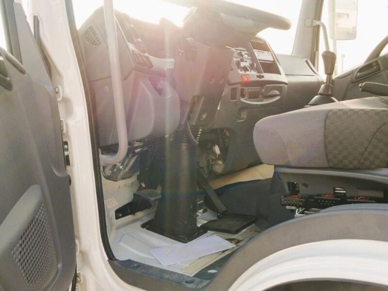 2025 Isuzu FSR 13 TON Long Chassis 6 Cylinders Engine White Grey Truck