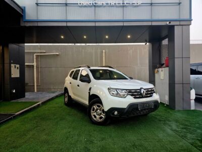2021 Renault Duster 4WD 2.0 Liter 4 Cylinder Petrol Engine White Beige SUV