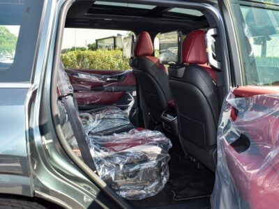 2025 Nissan Patrol Platinum 3.5-litre V6 Twin-Turbo Grey Red SUV GCC Specs