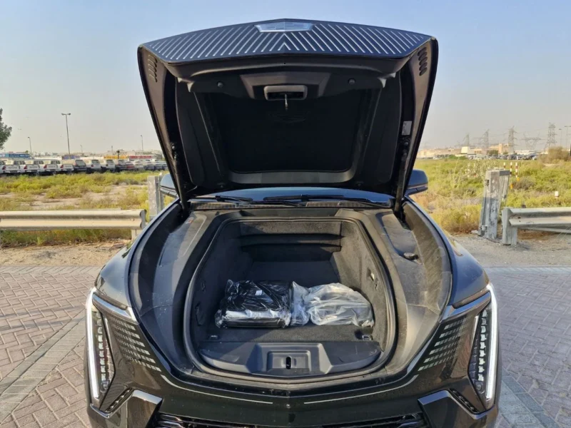 2025 CADILLAC ESCALADE SPORT 2 IQ 1000E Black Blue SUV Electric Car AWD