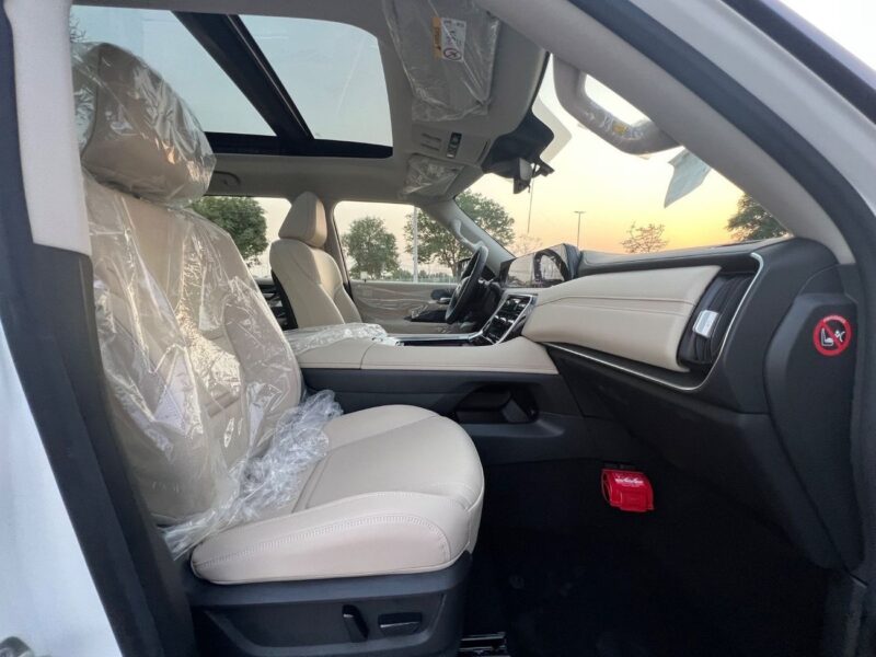 2026 Nissan Patrol LE T2 3.5 L 6 Cylinders Petrol Engine White Beige SUV