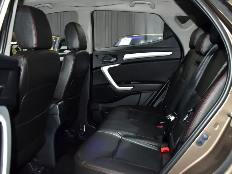 2019 JAC S3 Luxury 4 Cylinder Petrol Engine Brown Black Crossover GCC Specs