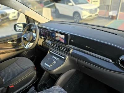 2025 Mercedes Benz V-Class V300 Style 2.0 L 4 Cylinders Engine Black Van GCC