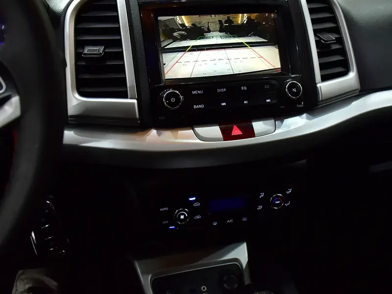 2019 JAC S3 Luxury 4 Cylinder Petrol Engine Brown Black Crossover GCC Specs