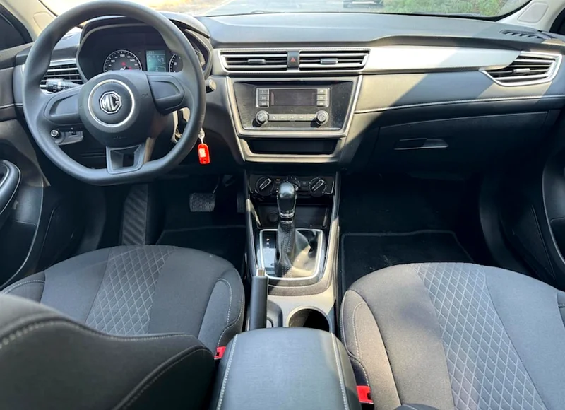 2023 MG MG5 Other 4 Cylinder Petrol Engine White Black Sedan GCC Specs