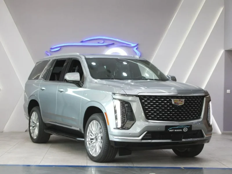 2025 Cadillac Escalade Sport Platinum 6.2 Litres V8 Engine Grey Black SUV