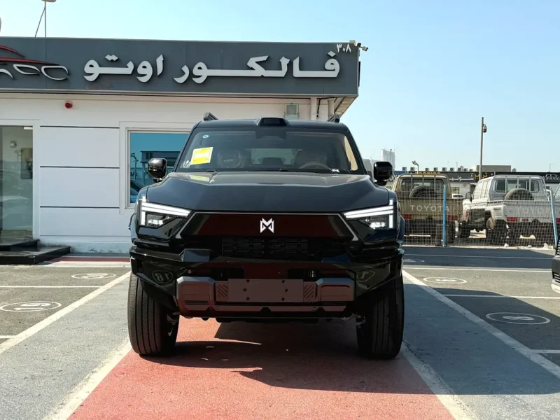 2025 DongFeng M-Hero 917 EREV 4 Cylinder Hybrid Engine Black Beige SUV