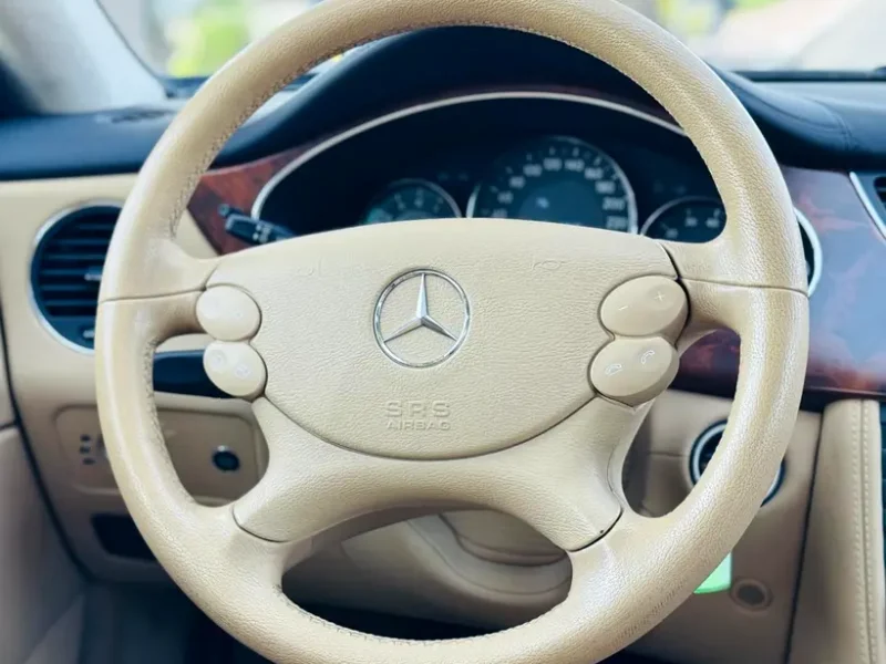 2006 Mercedes-Benz CLS-Class CLS 350 6 Cylinder Engine Black Beige Sedan