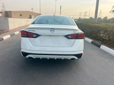 2025 Nissan Altima SV 2.5 Liter 4 Cylinder Petrol Engine White Beige Sedan GCC