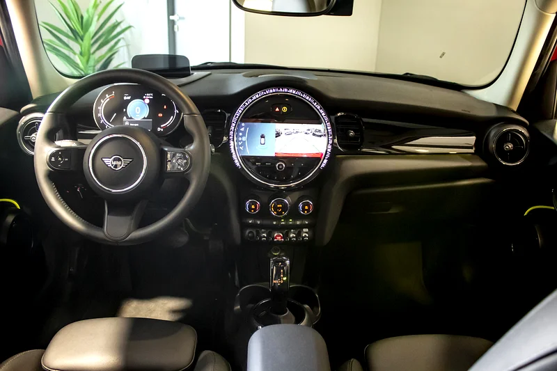 2023 MINI Cooper Cooper 4 Cylinder Petrol Engine Red Black Sedan CLEAN TITLE