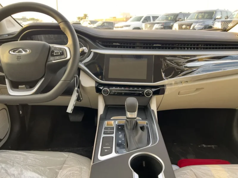 2026 CHERY ARRIZO 5 1.5 Litres 4 Cylinder Petrol Engine Silver Beige Sedan