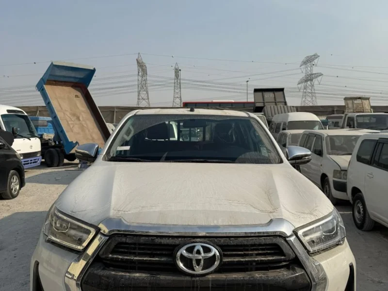 2026 Toyota Hilux SR5 4.0L 6 Cylinders Petrol Engine White Red Pick UP GCC