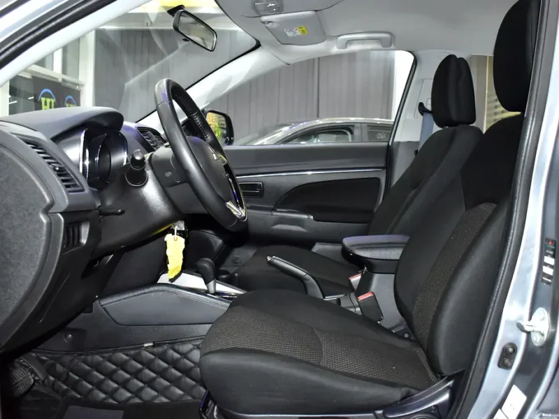 2024 Mitsubishi ASX GLX 4 Cylinders Petrol Engine Grey Black Crossover GCC