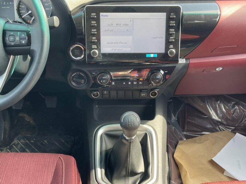 2025 Toyota Hilux PETROL GLX 2.7L 4 Cylinders Double Cab 4WD MT White Red Pick UP