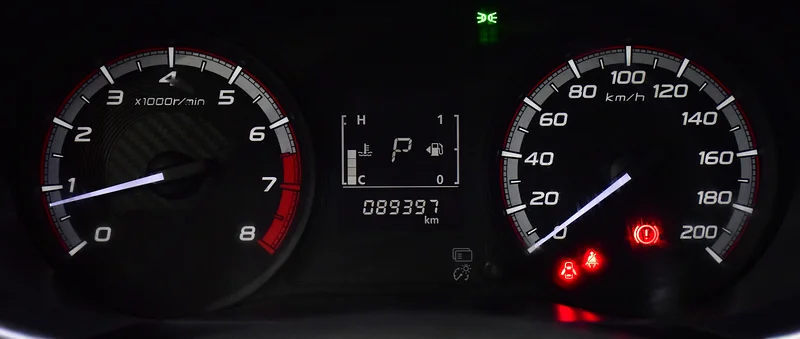 2022 Mitsubishi Xpander Medium line 4 Cylinder Petrol Engine White Black Crossover