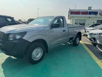 2024 Nissan Navara 2.3 L Turbo-Diesel inline‑4 Cylinder Engine Silver Black Pick Up
