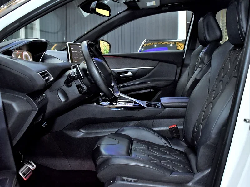 2020 Peugeot 3008 GT Line 4 Cylinder Petrol Engine White Black Crossover