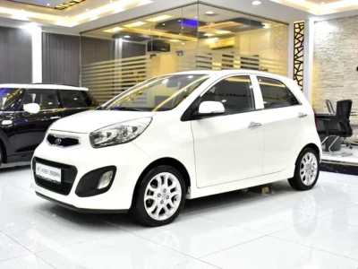 2015 Kia Picanto EX FOP 4 Cylinders Petrol Engine White Black Hatchback GCC