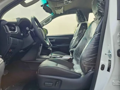 2025 Toyota Fortuner SR5 ADVENTURE 4.0L V6 PETROL White Black SUV GCC