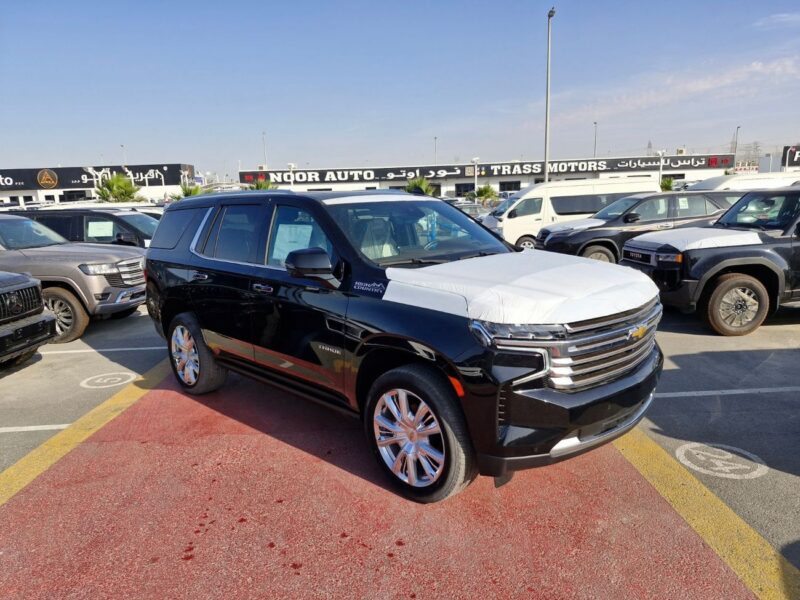 2023 CHEVROLET TAHOE HIGH COUNTRY 6.2L V8 Engine PETROL Black Tan SUV