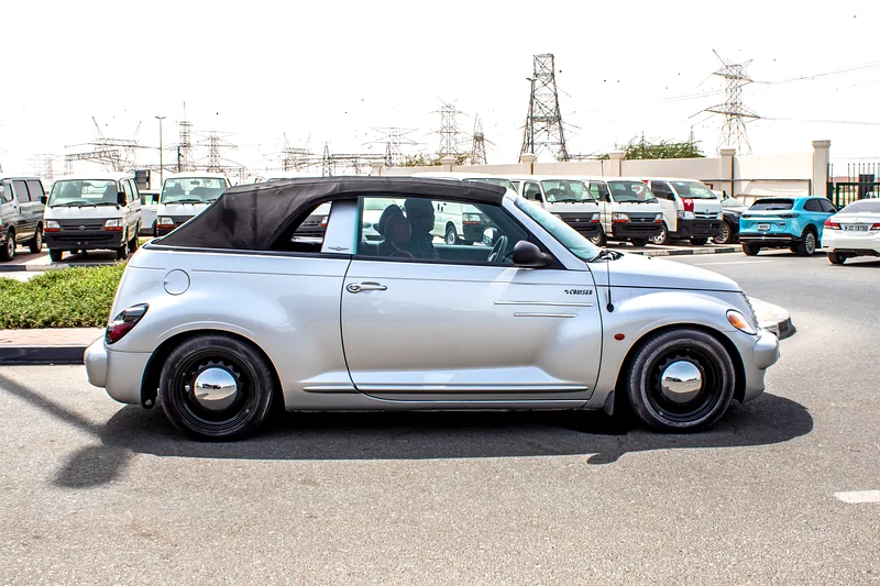 2005 Chrysler PT Cruiser Limited 4 Cylinder Petrol Engine Silver Red Coupe
