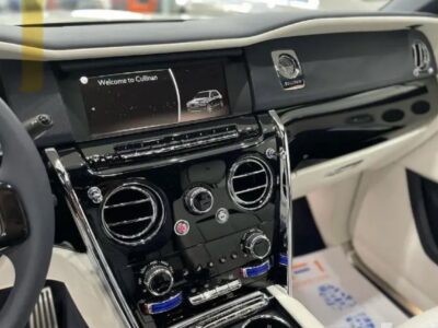 2024 Rolls Royce Cullinan 6.8-liter twin-turbocharged V12 White SUV