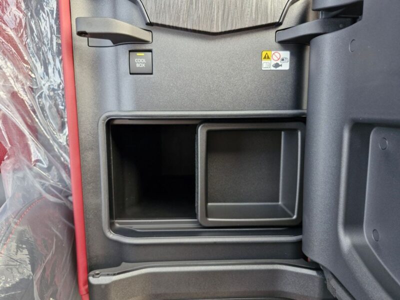 2026 TOYOTA LAND CRUISER GRS 3.3L 6 Cylinder Petrol Engine Black Red SUV