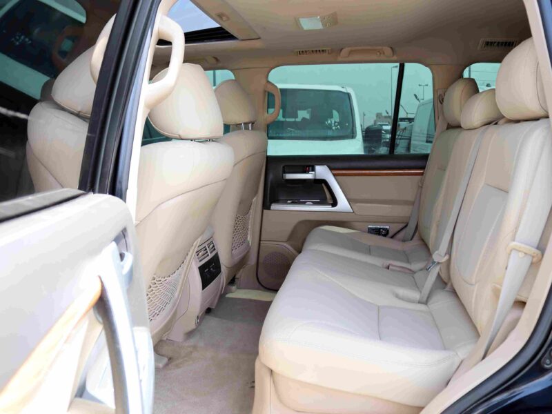 2023 Toyota Landcruiser GXR 4.6L V8 Petrol Engine Black Beige SUV