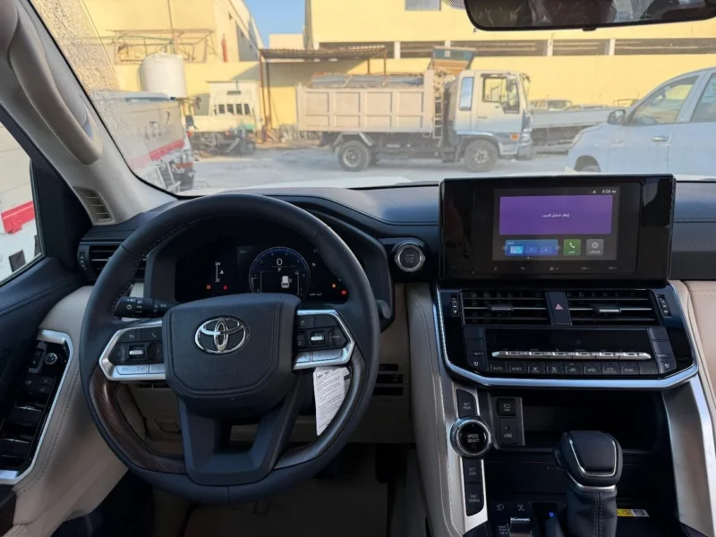 2026 TOYOTA LAND CRUSER GXR 4.0 Liter 6 Cylinder Petrol Engine White Beige SUV