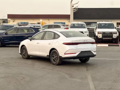 2025 BYD QIN PLUS DM-i 1.5L Plug-in Hybrid 4 Cylinders White Black Sedan