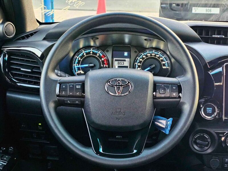 2026 Toyota Hilux SR5 ADVENTURE 4.0L V6 PETROL Black Pick Up Truck