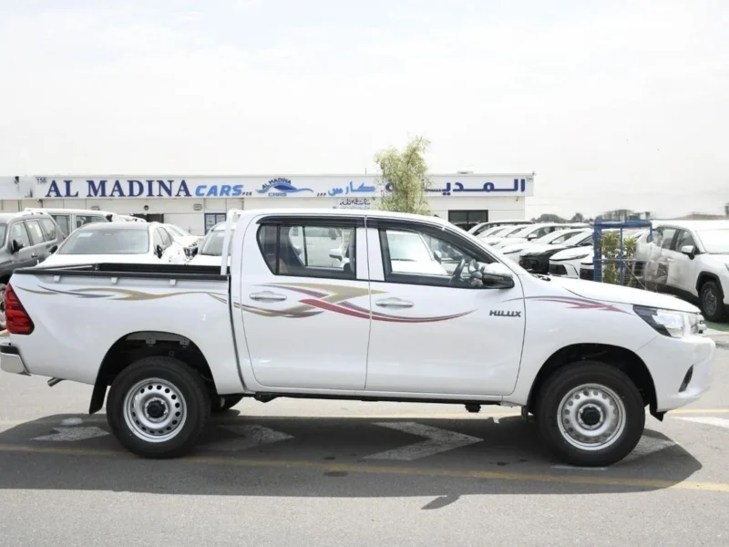 2025 Toyota Hilux 2.7 Liters 4 Cylinder Petrol Engine White Red Pick Up