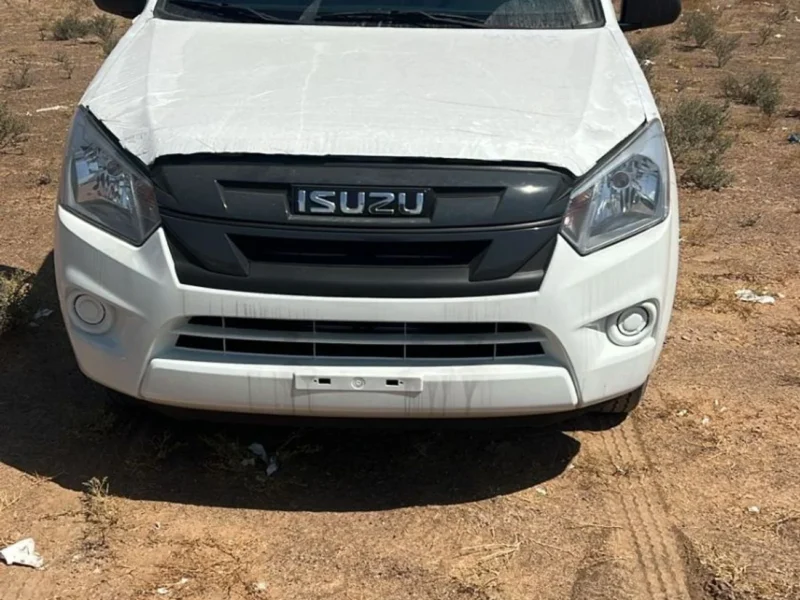 2025 Isuzu D-Max SC 1.9L 4-Cylinder DOHC Diesel Engine White Black Pick UP