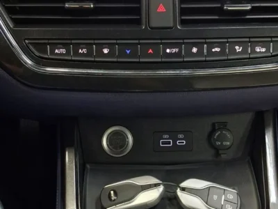 2026 BAW 212 M7 2.0 Liter 4 Cylinder Petrol Engine White Blue Van