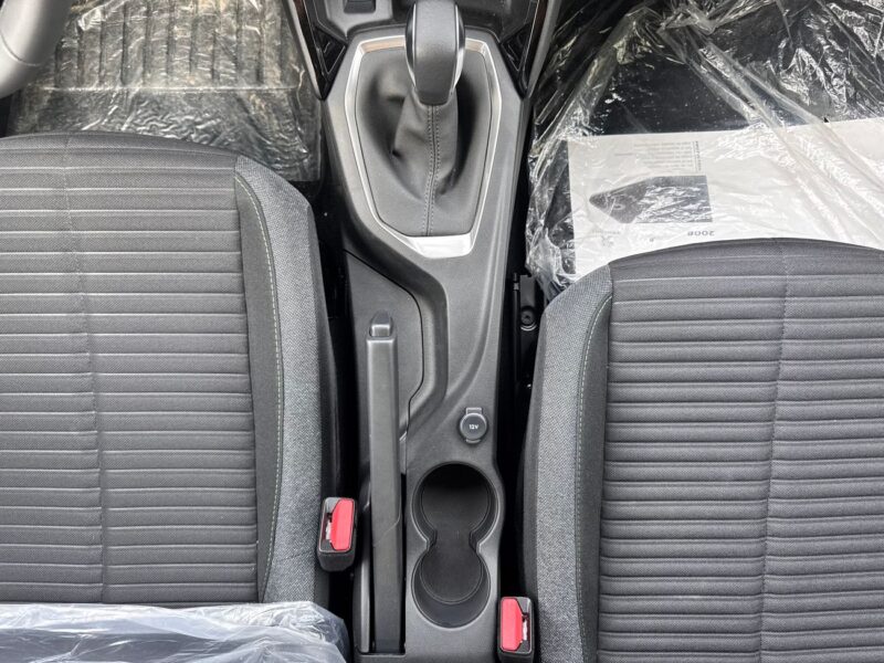 2025 Peugeot 2008 Active GCC 1.2L 4 Cylinder Engine CUV FWD Grey Black SUV