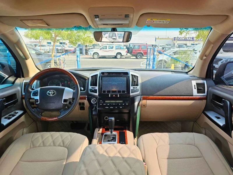 2015 Toyota Land Cruiser GR SPORT 4.6 Litres V8 Cylinder Engine Green Beige SUV