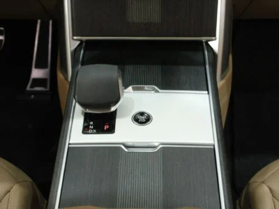 2025 Land Rover Range Rover Vogue P550 Autobiography 3.0L Turbocharged-6 Blue Tan