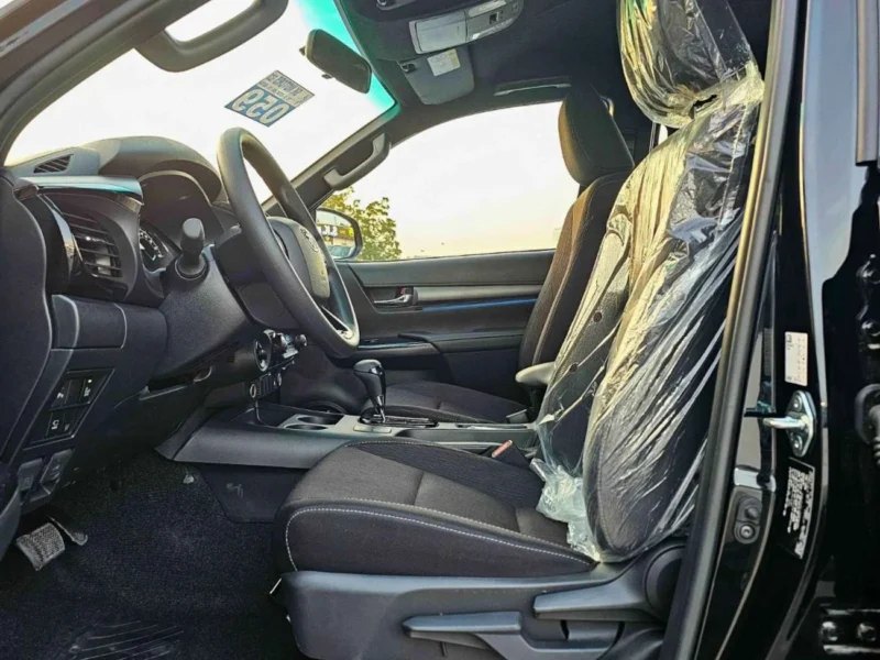 2026 Toyota Hilux SR5 ADVENTURE 4.0L V6 PETROL Black Pick Up Truck