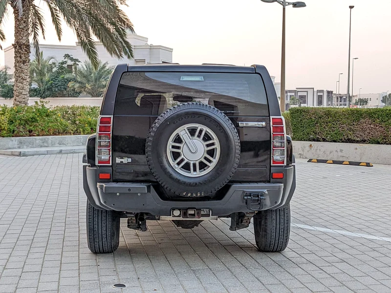 2007 Hummer H3 Other 5 Cylinder Petrol Engine Black Beige SUV GCC Specs