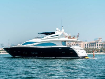 Yacht Charters for 20 PAX Dubai UAE