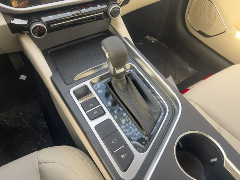 2026 CHERY ARRIZO 5 1.5 Litres 4 Cylinder Petrol Engine Grey Beige Sedan