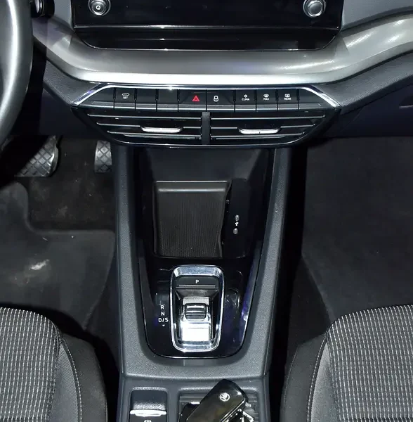 2021 Skoda Octavia Active 4 Cylinders Petrol Engine Silver Black Sedan GCC