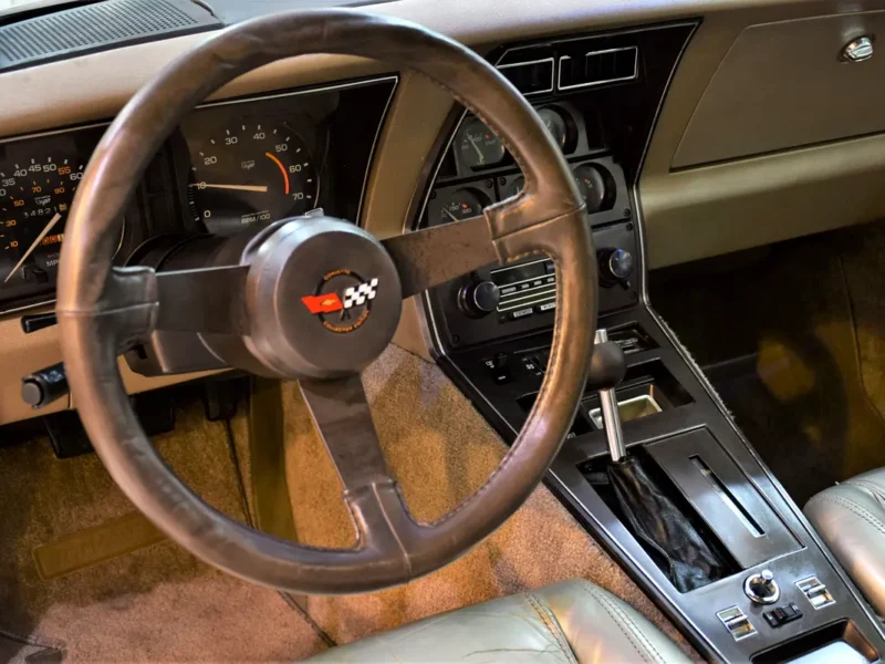 1982 Chevrolet Corvette Other 8 Cylinder Petrol Engine Gold Beige Coupe