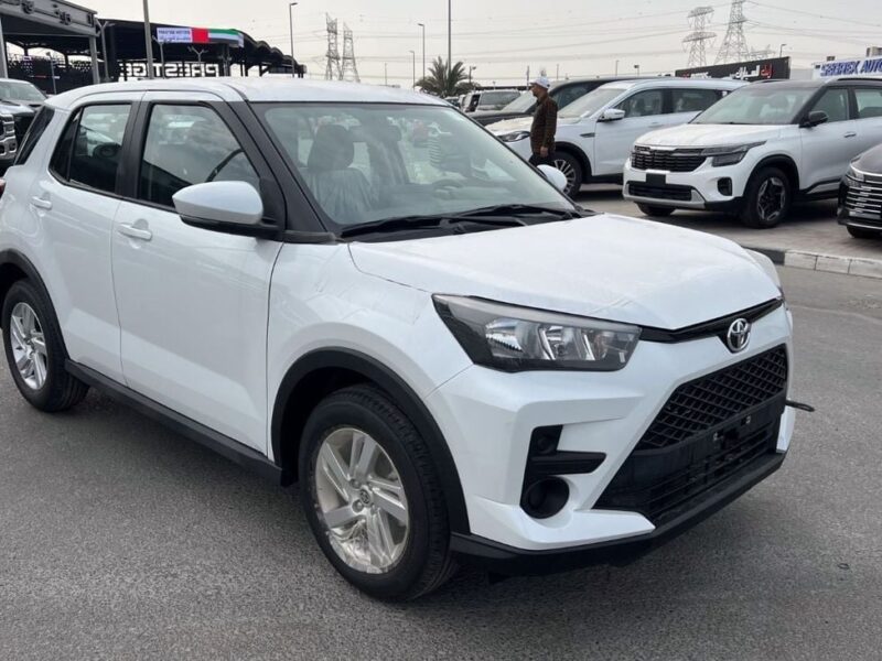 2025 TOYOTA RAIZE 1.2 Liter 3 Cylinder Petrol Engine White Black SUV