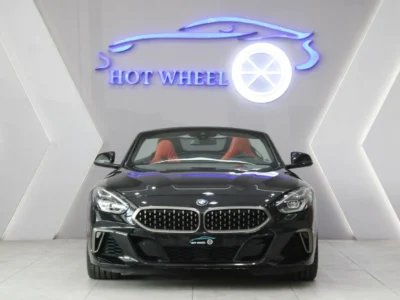 2022 BMW Z4 Sdrive 30i 2.0-liter turbocharged V4 Black Red Convertible GCC