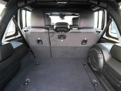 2024 Jeep Wrangler Unlimited Sahara 2.0L 4 Cylinders Engine Black Clear Coat