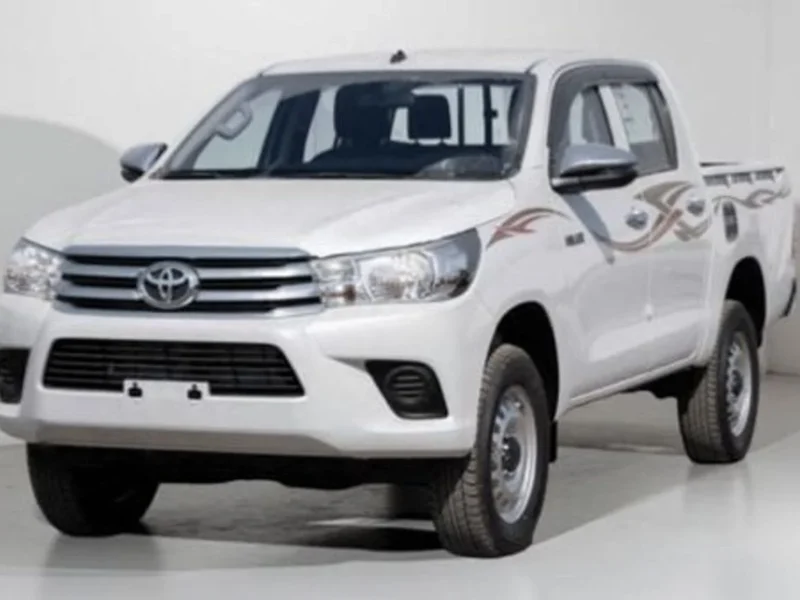 2026 TOYOTA HILUX 2.4L 4 Cylinder DIESEL DOUBLE CABIN 4WD M/T White Black