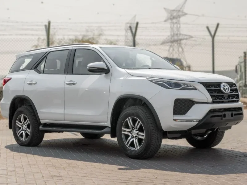 2026 Toyota Fortuner GX 2.4L 4-cylinder Turbocharged Diesel White Tan SUV GCC