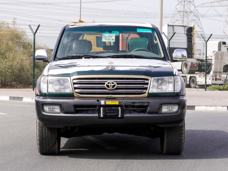 2004 Toyota Land Cruiser GXR 4.5 L V6 Engine Green Beige SUV GCC