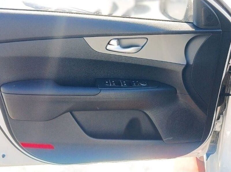 2025 KIA K3 1.5 Litres 4 Cylinders Petrol Engine White Black Sedan FWD